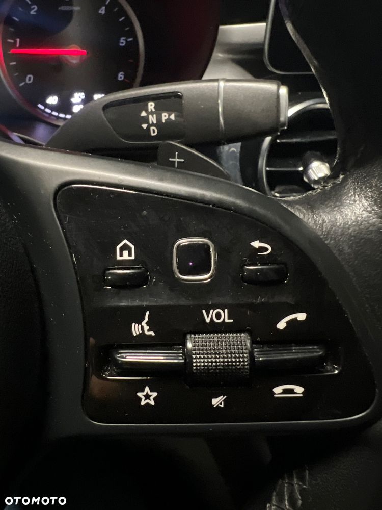 Mercedes-Benz Klasa C 220 d 4Matic 9G-TRONIC Avantgarde - 30