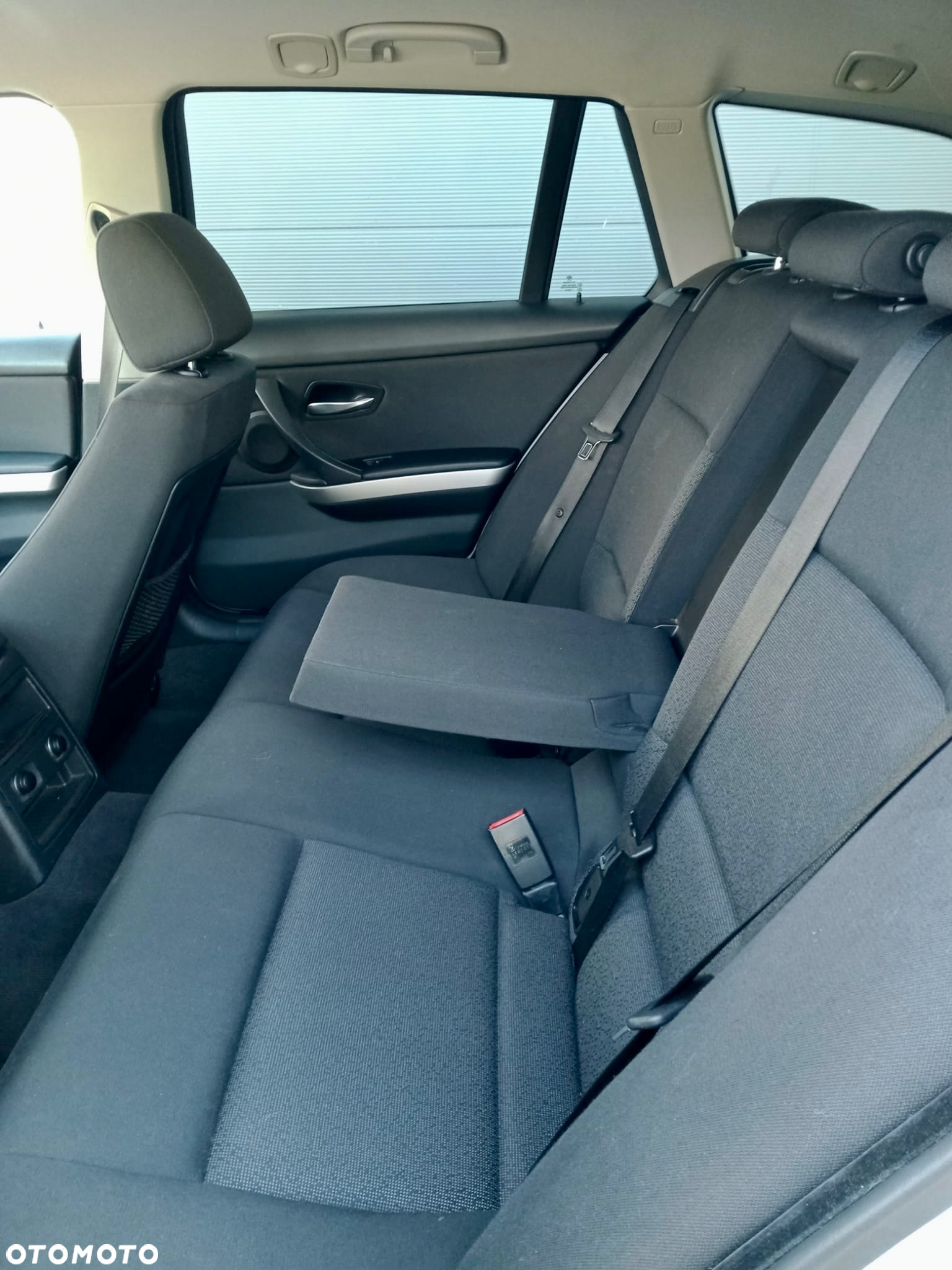 BMW Seria 3 325i - 10