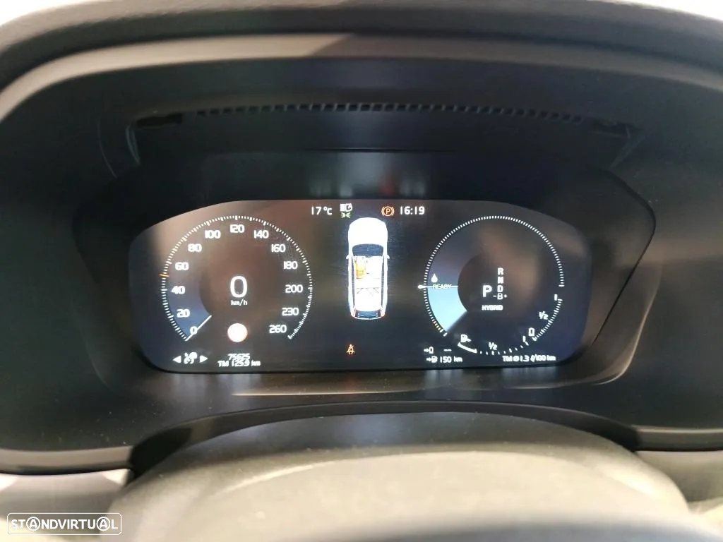 Volvo V90 2.0 T8 Momentum AWD Geartronic - 5