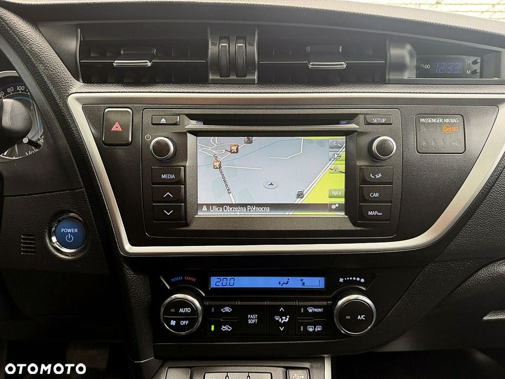 Toyota Auris - 33