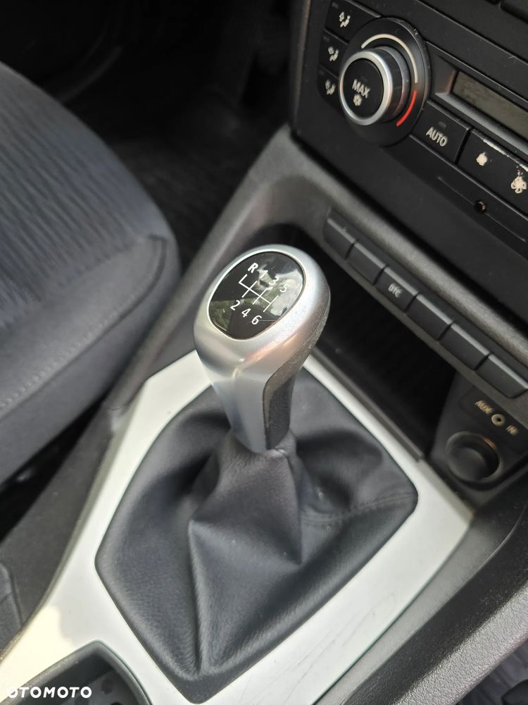 BMW X1 sDrive18i - 19