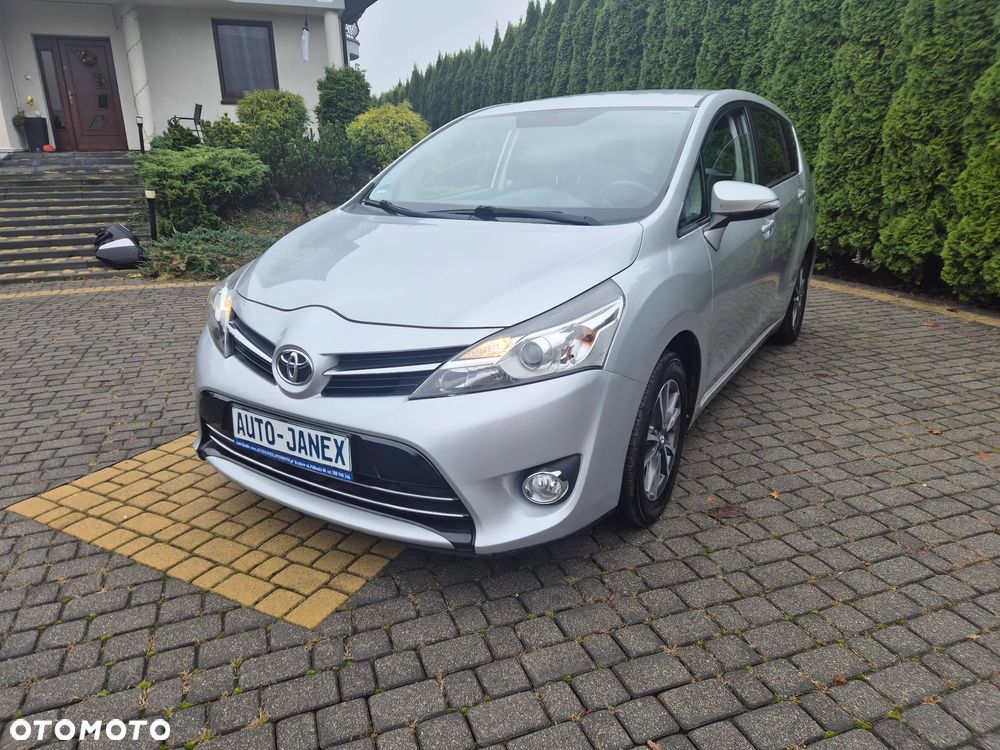 Toyota Verso 1.8 5-Sitzer Executive - 2