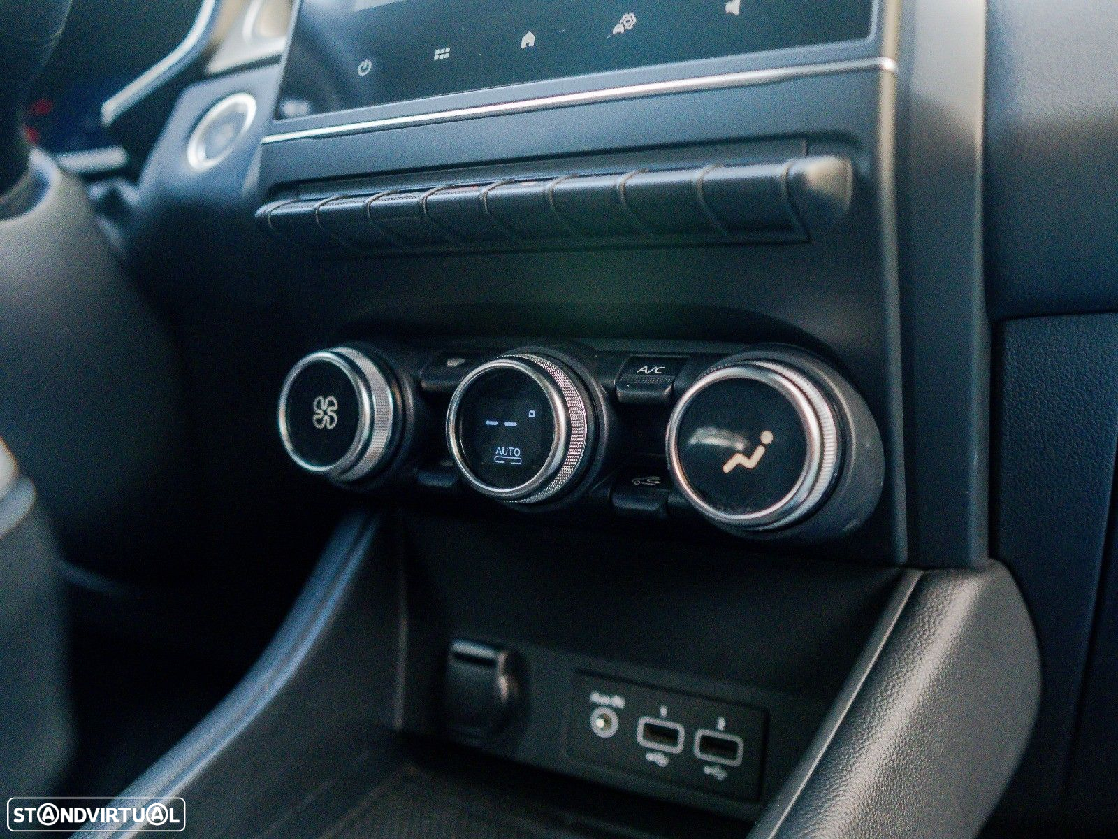 Renault Captur - 22