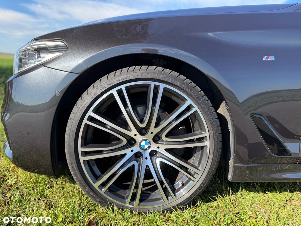 BMW Seria 5 520d xDrive M Sport sport - 30