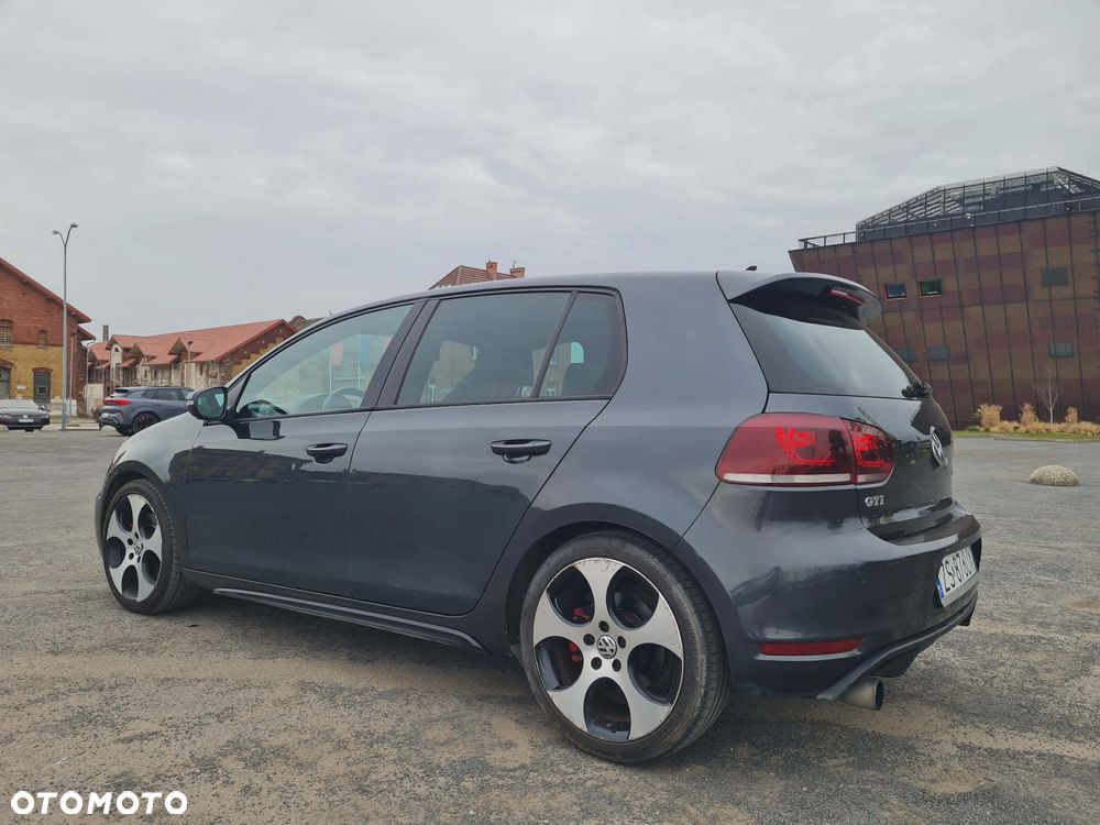 Volkswagen Golf 2.0 GTI DSG - 7