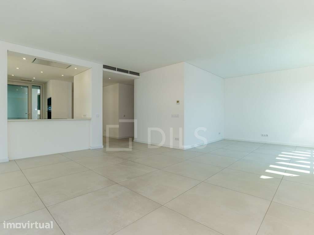 Apartamento T3 novo no centro de Vilamoura, Algarve - Grande imagem: 3/26