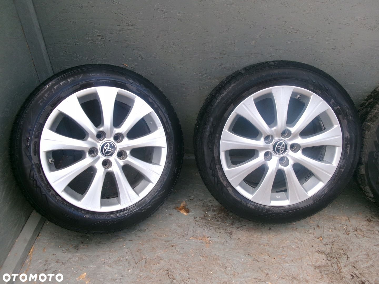 Toyota Camry VIII Alu Felgi koła z oponami Nokian 215/55/R17 Zima Zimowe - 2