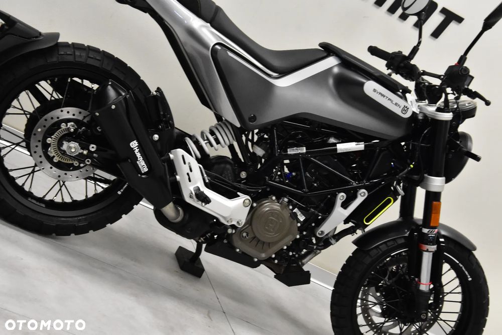 Husqvarna Svartpilen - 13