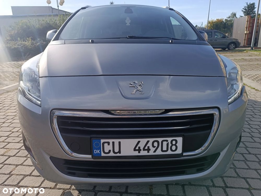 Peugeot 5008 2015