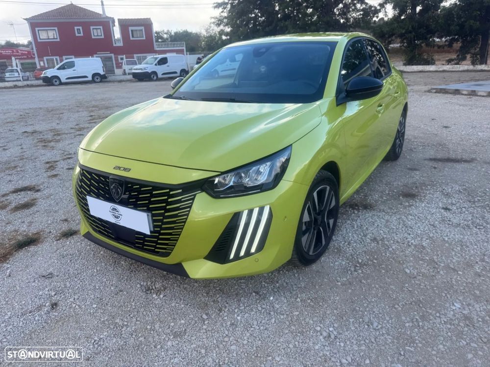 Peugeot 208 - 1