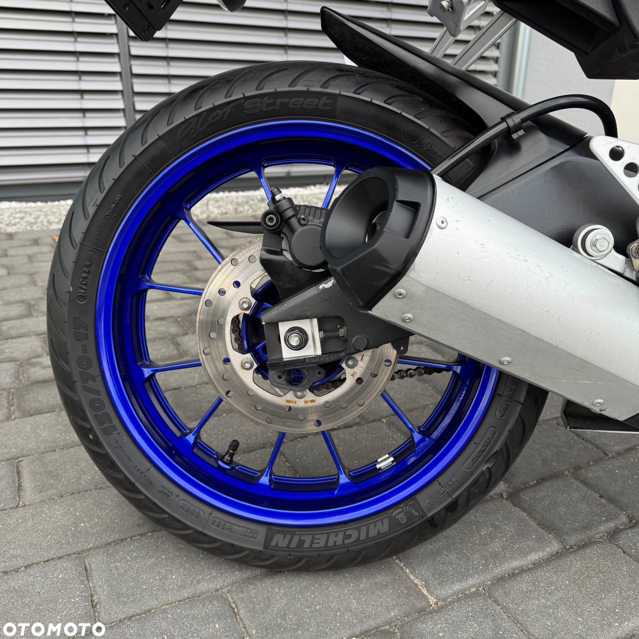 Yamaha YZF - 12