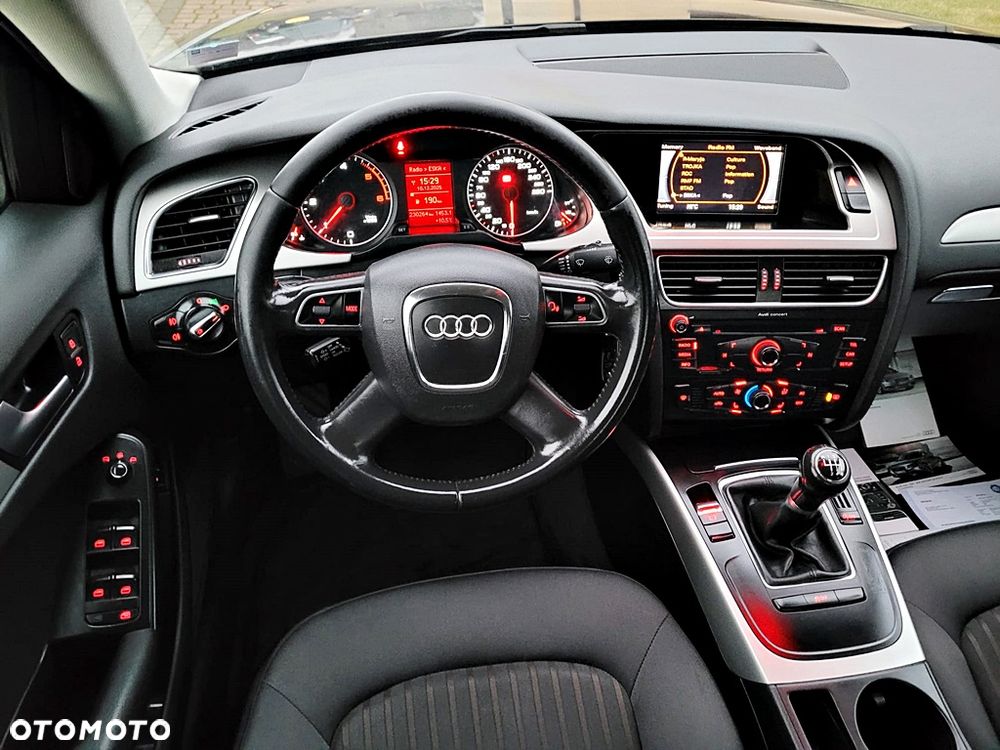 Audi A4 Limousine 2.0 TDI DPF Ambiente - 13