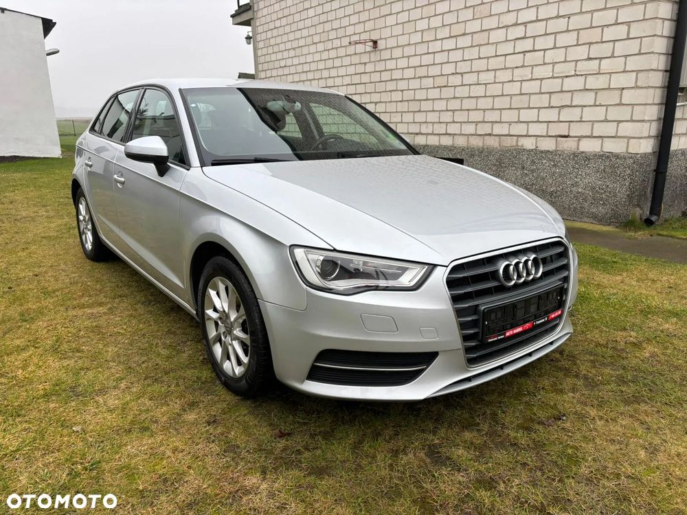 Audi A3 Sportback 2.0 TDI Attraction - 2