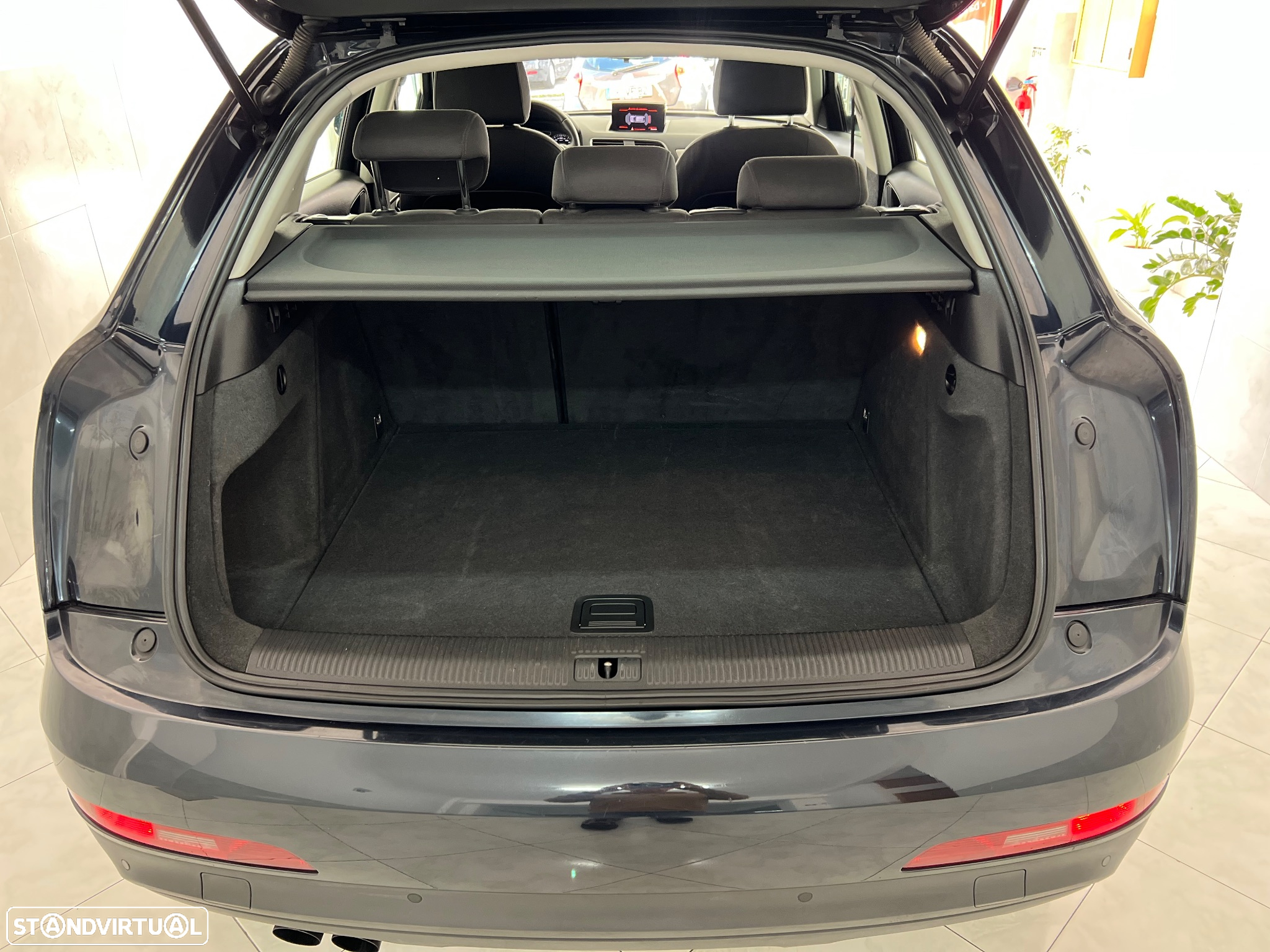 Audi Q3 2.0 TDI Attraction - 37