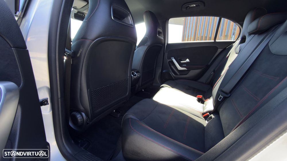 Mercedes-Benz A 180 d 7G-DCT AMG Line - 12