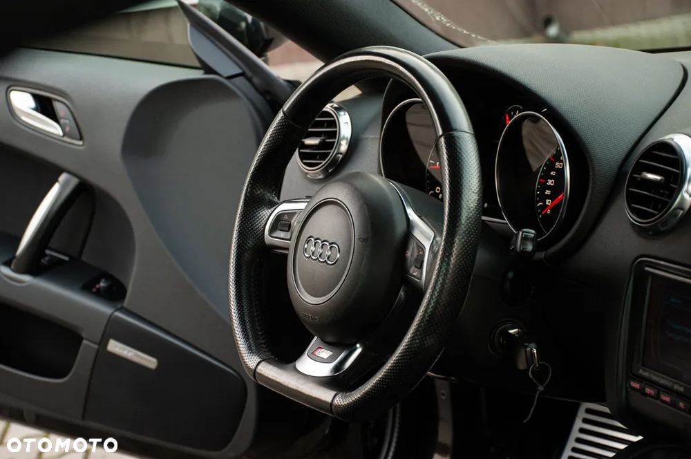 Audi TT Coupé 2.0 TDI quattro - 33