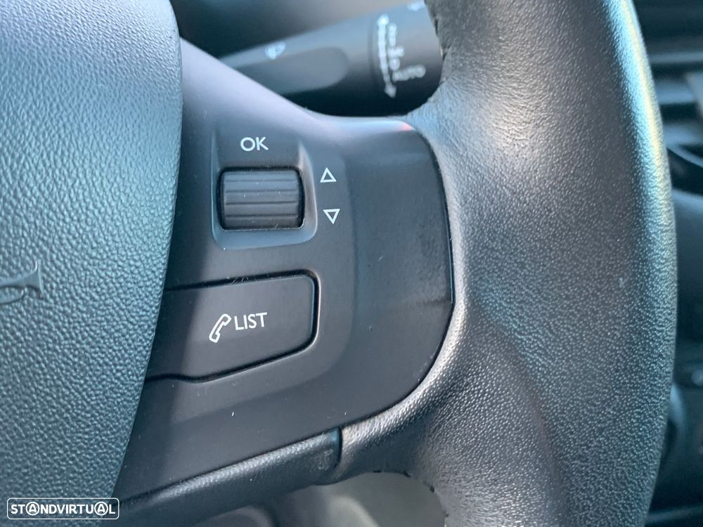 Peugeot 208 1.2 PureTech Allure - 35