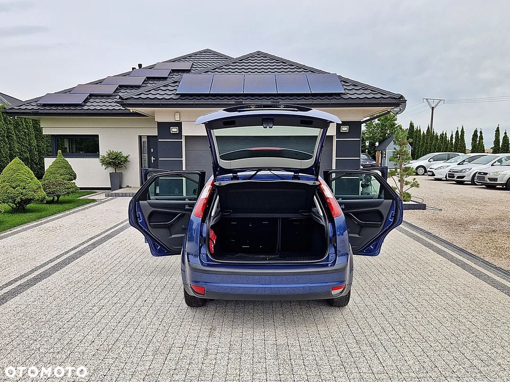 Ford Focus 1.6 16V Fun - 10