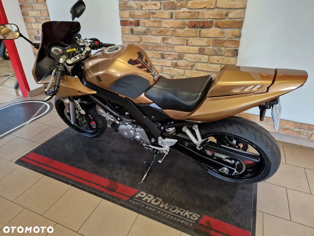 Suzuki SV - 9