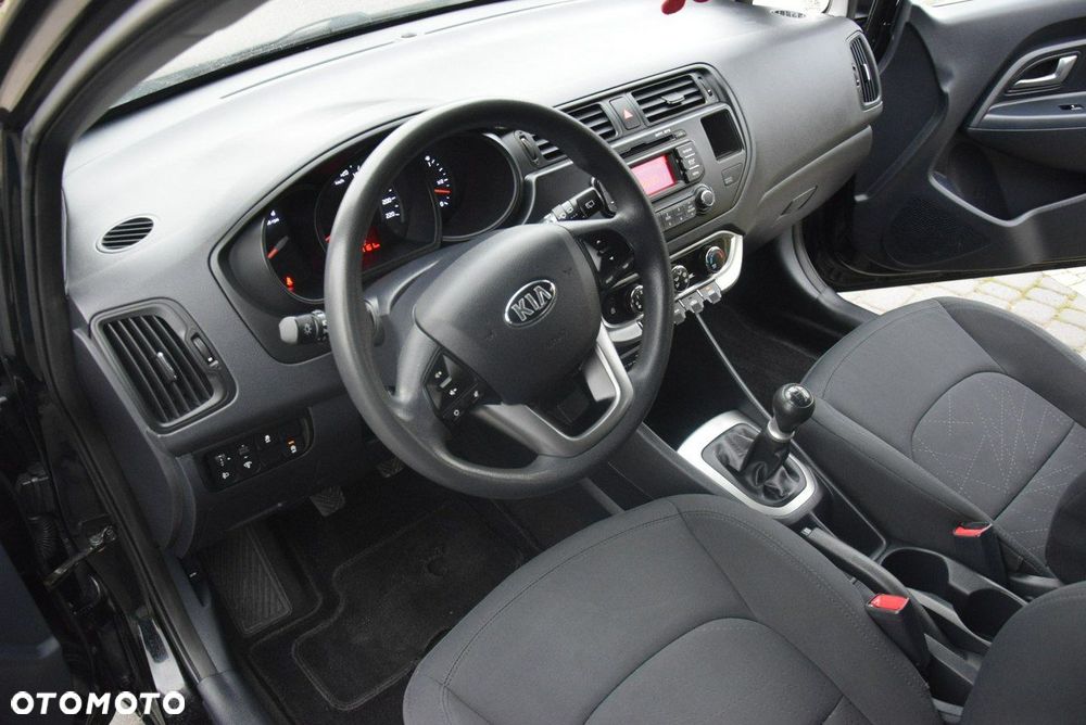 Kia Rio 1.2 Attract - 30