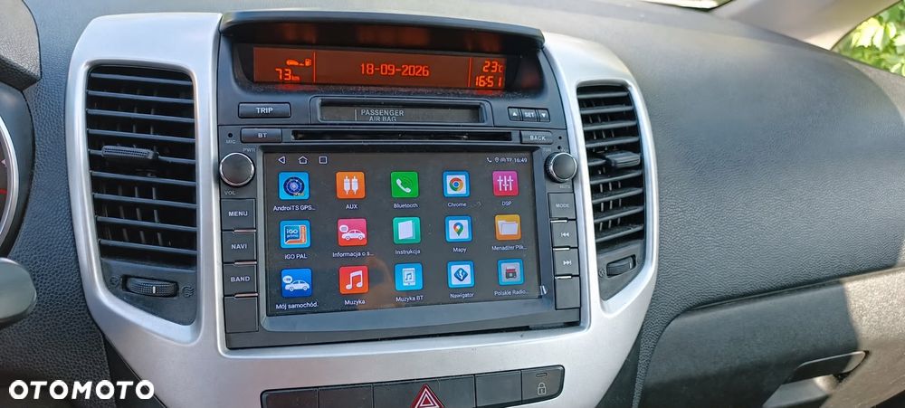 Kia Venga - 25