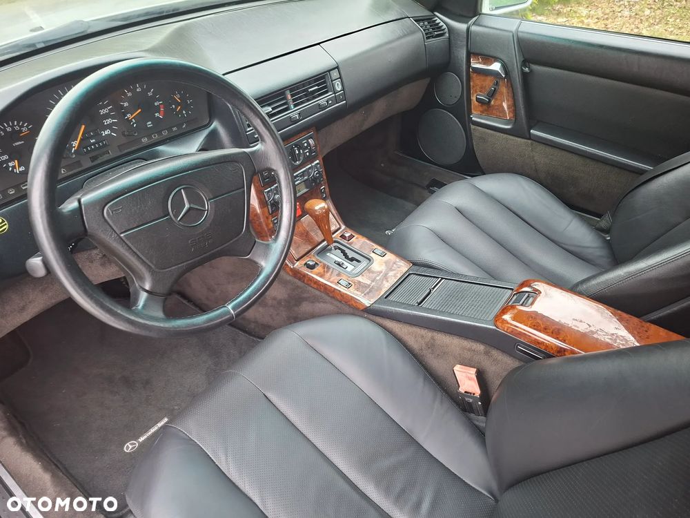 Mercedes-Benz SL - 26