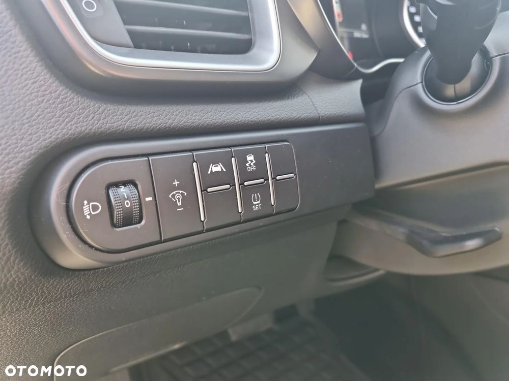 Kia Ceed 1.5 T-GDI M DCT - 20