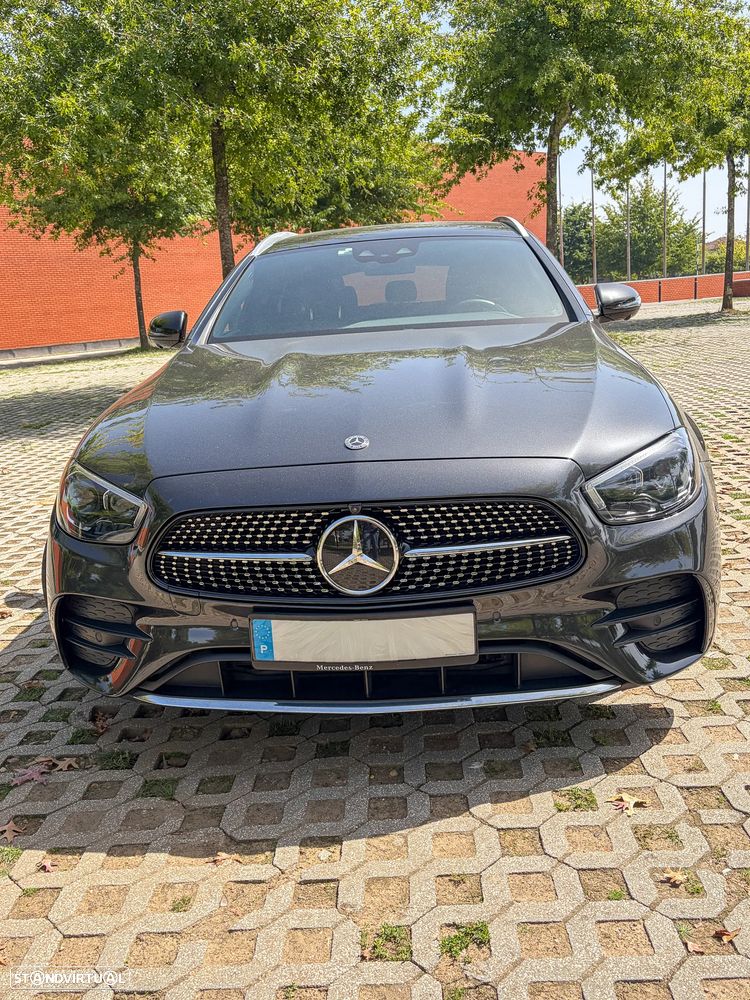Mercedes-Benz E 300 - 4