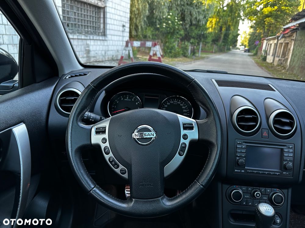 Nissan Qashqai 2.0 4 x 4 tekna - 15
