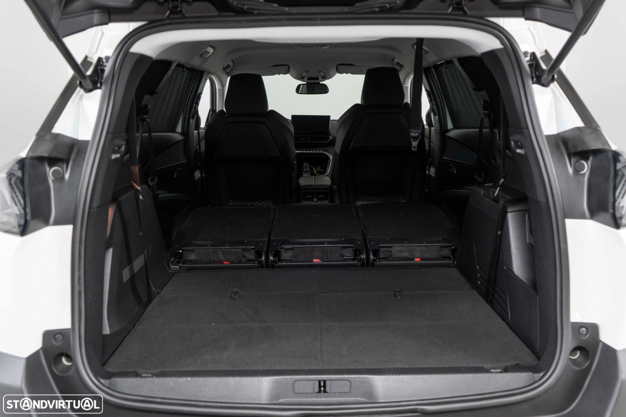 Peugeot 5008 1.2 PureTech Allure EAT8 - 16