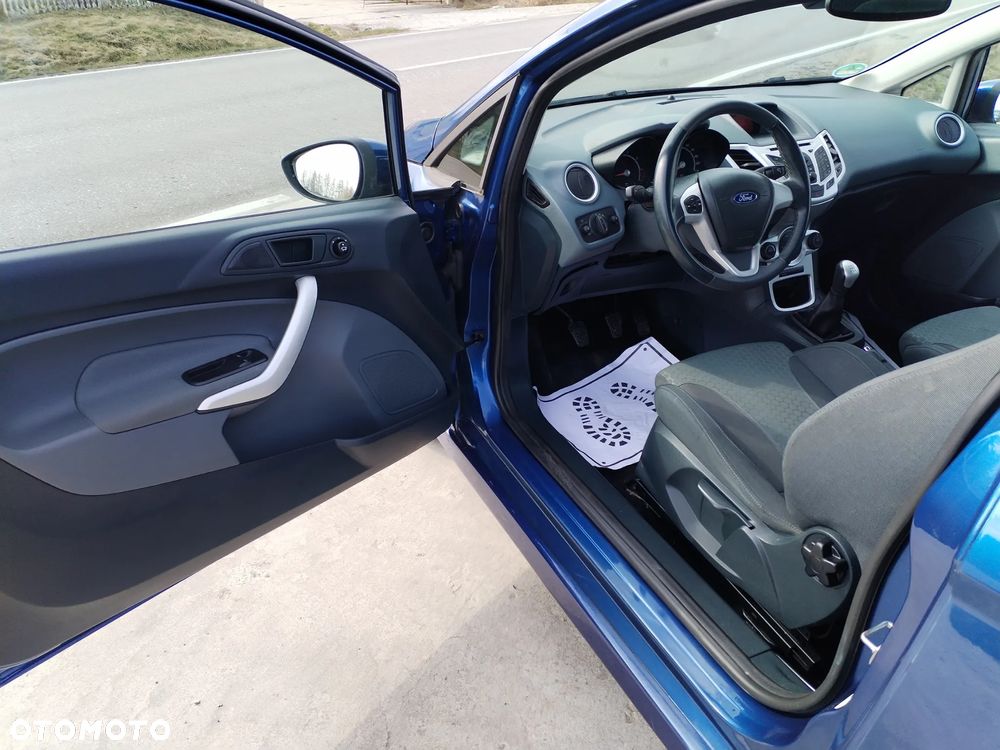 Ford Fiesta - 30