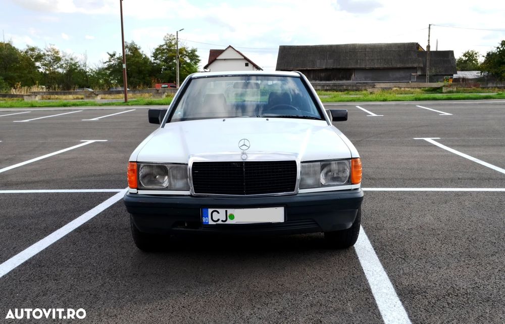 Mercedes-Benz 190 - 3