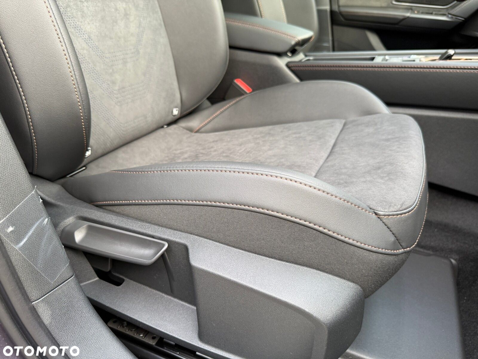 Cupra Formentor 1.5 eTSI mHEV DSG - 37