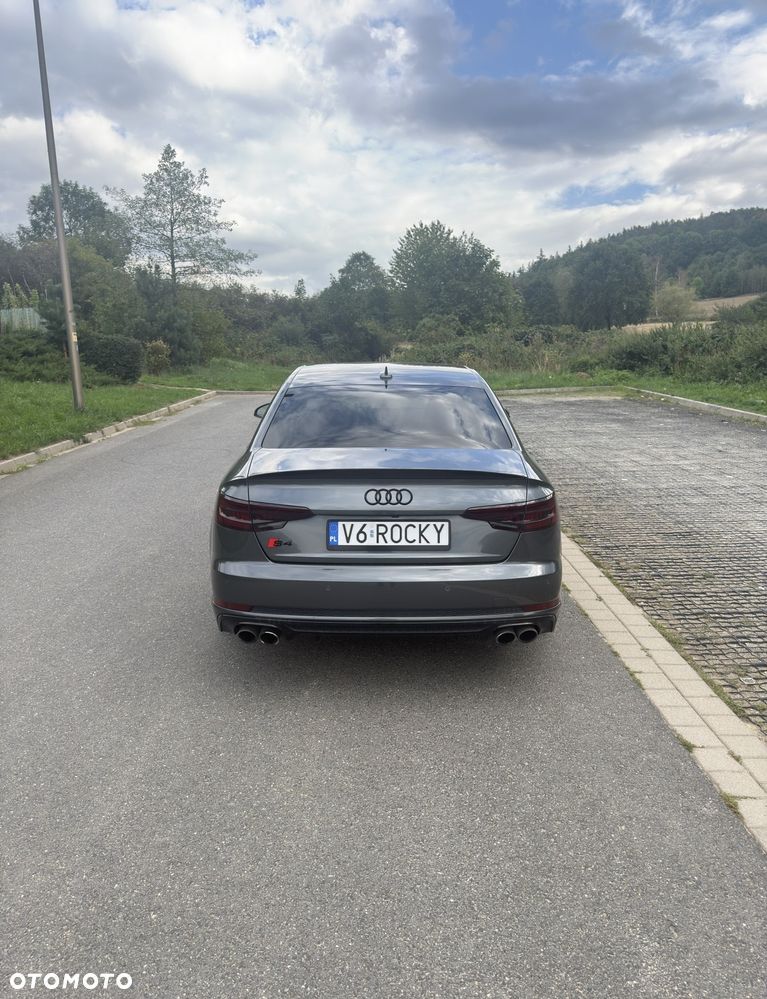 Audi S4 Limousine - 8