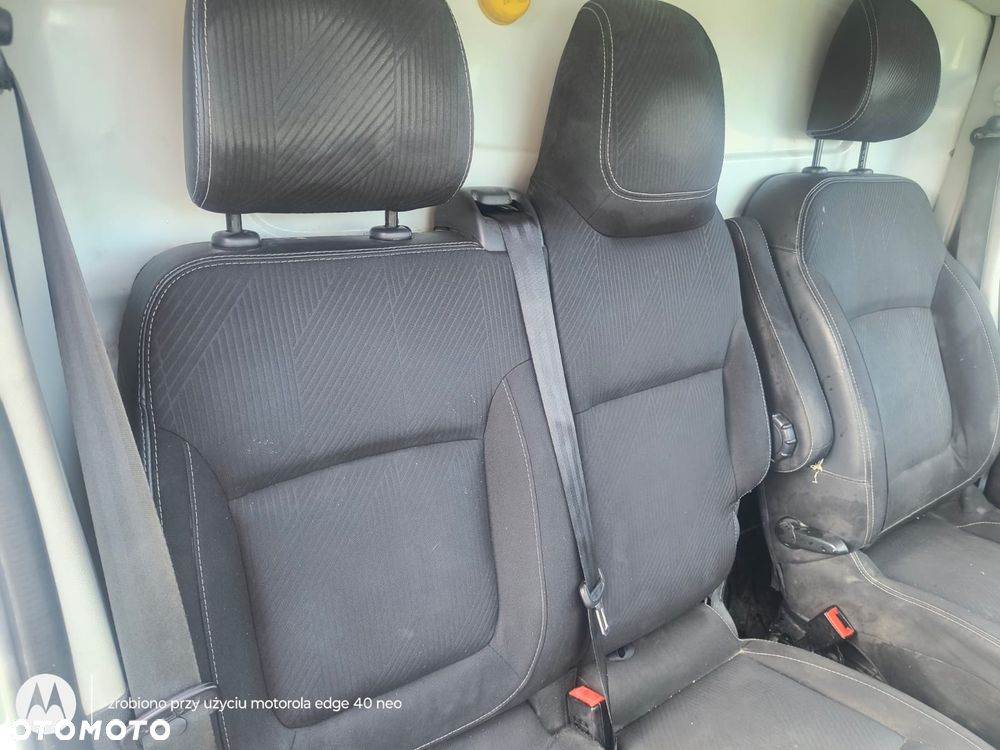 Renault Trafic - 12