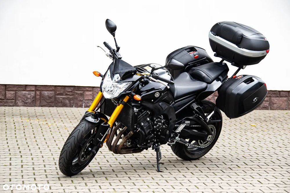 Yamaha FZ8 - 9