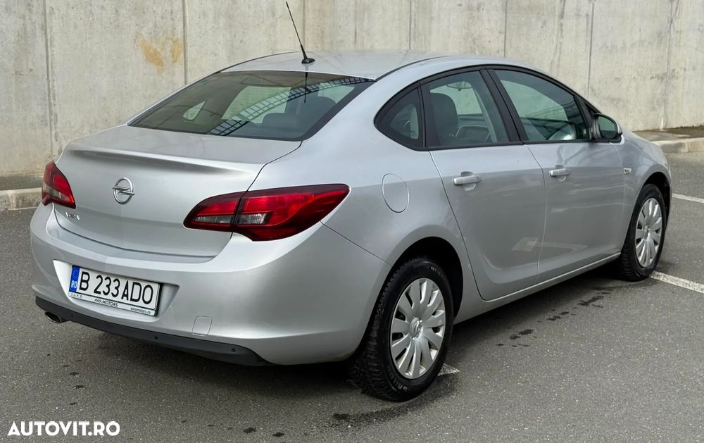 Opel Astra 1.4 ECOTEC Turbo Selection - 3