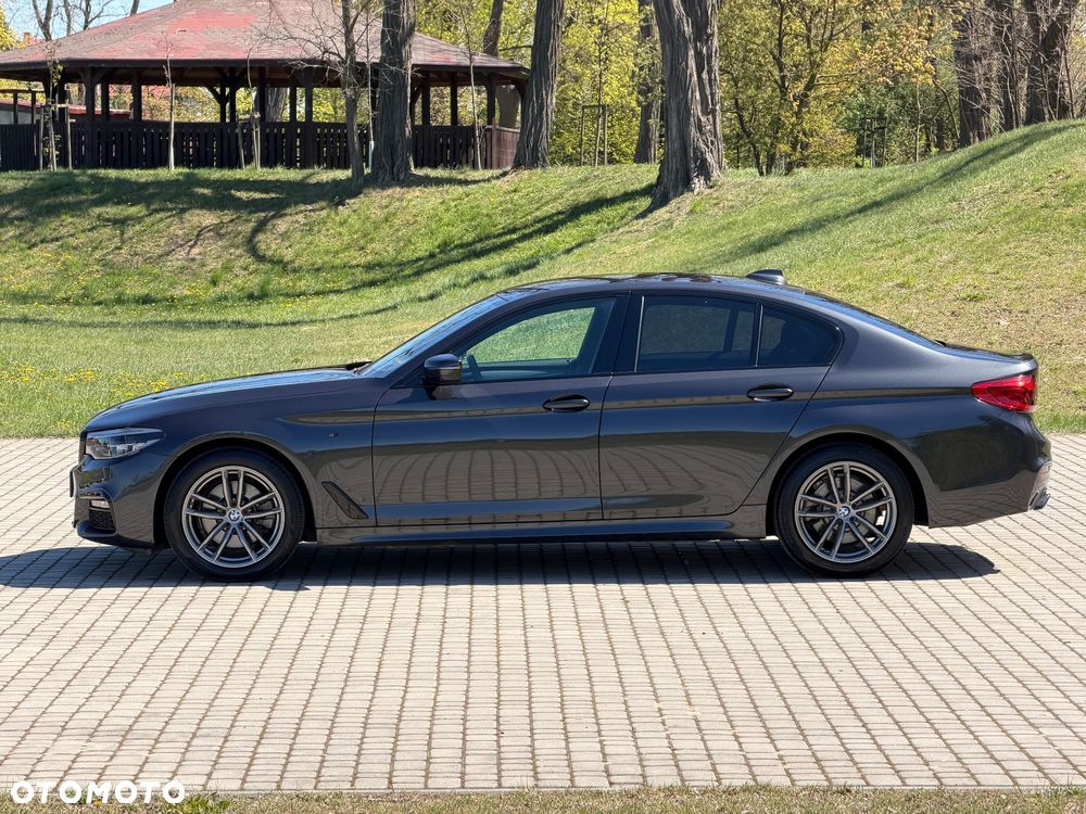 BMW Seria 5 520d xDrive M Sport sport - 10