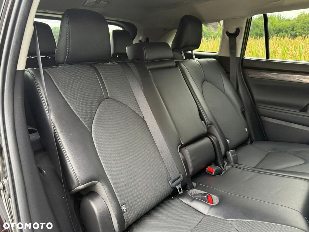 Toyota Highlander 2.5 Hybrid Executive - 24
