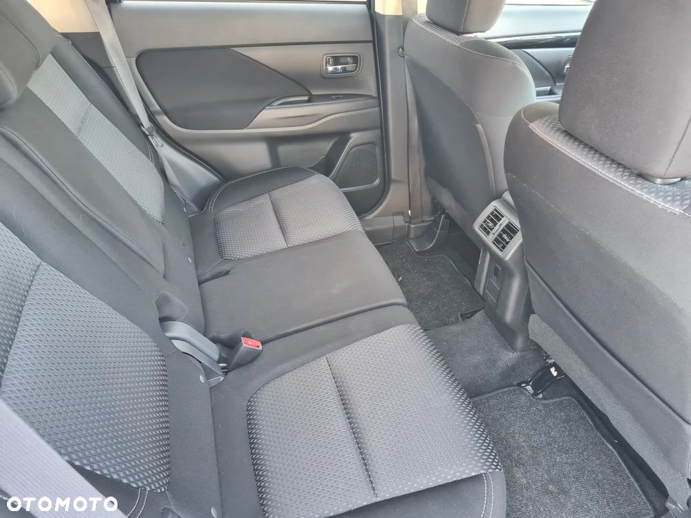 Mitsubishi Outlander 2.0 Intense 2WD CVT - 7