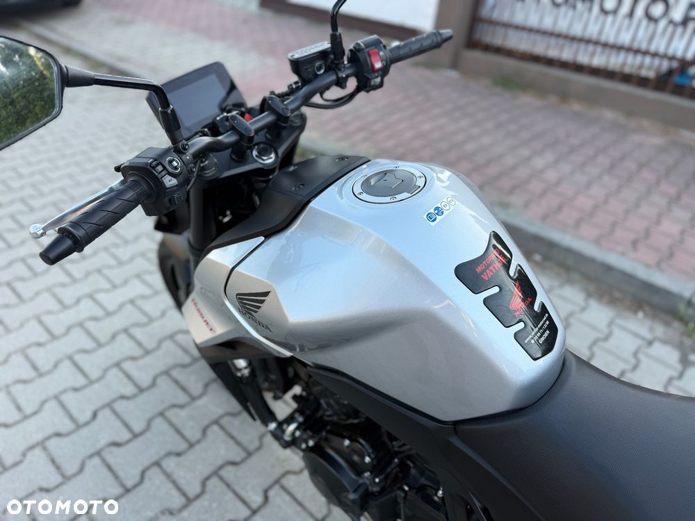 Honda Hornet - 28