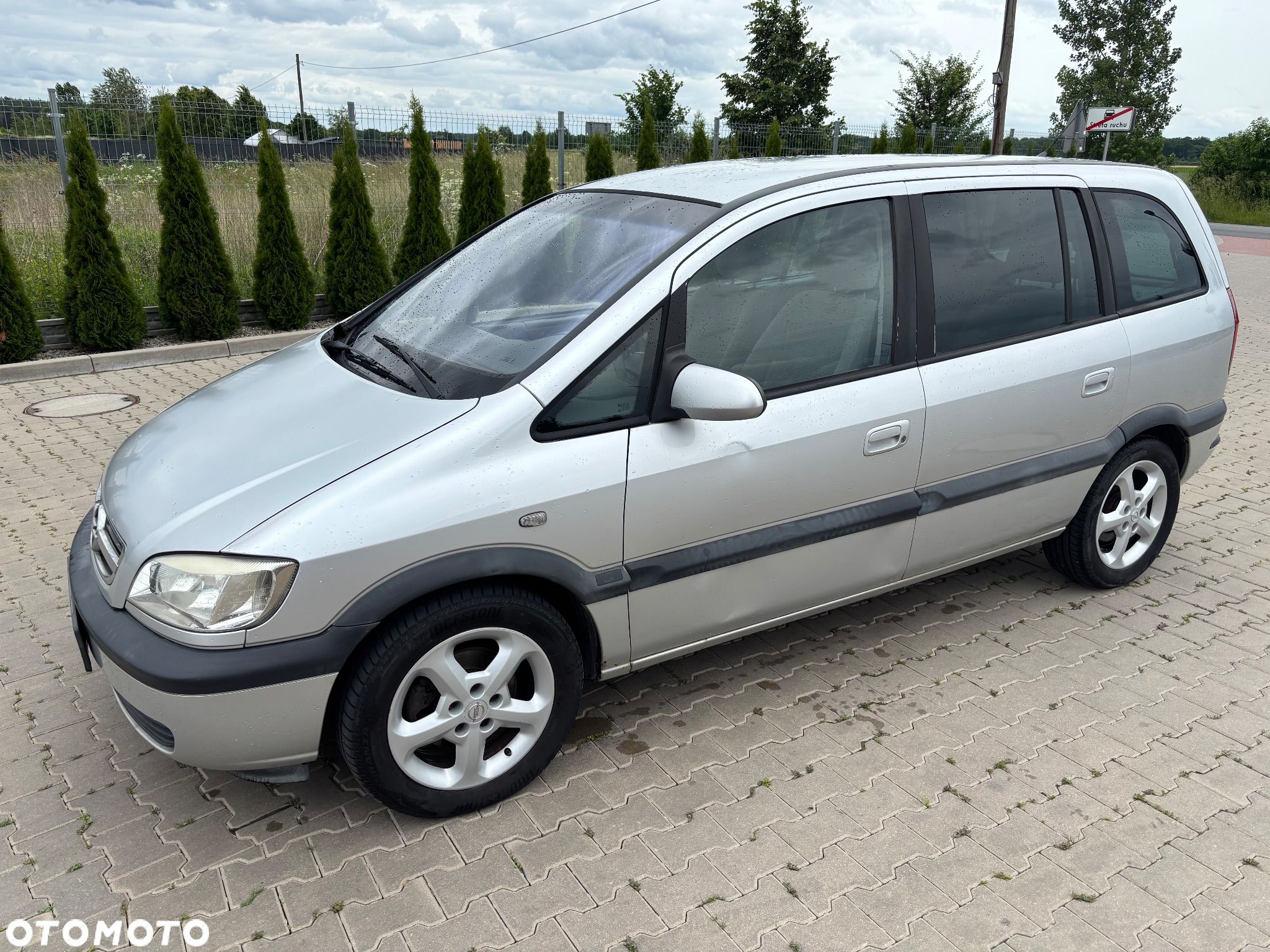 Opel Zafira - 1