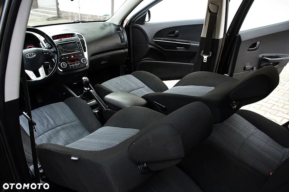 Kia Ceed 1.6 CVVT Dream-Team Edition - 29