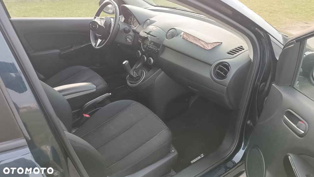 Mazda 2 - 9