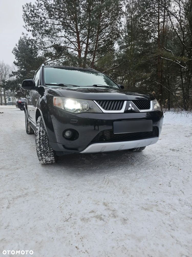Mitsubishi Outlander 2.0 DID Intense + SE - 4