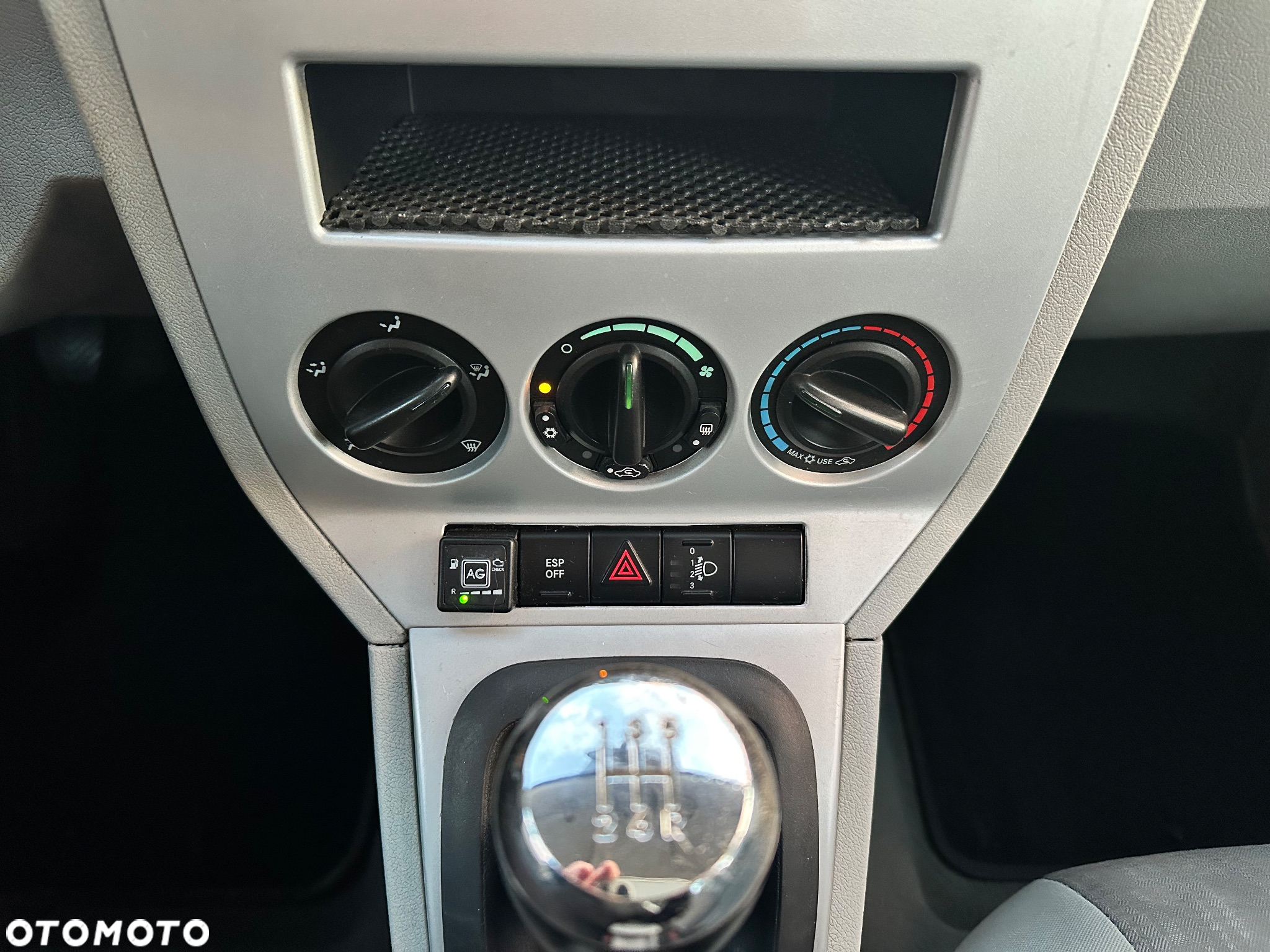 Dodge Caliber 1.8 SE - 35
