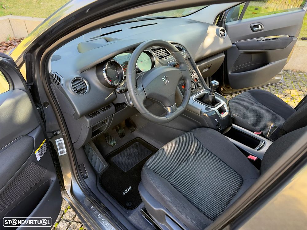 Peugeot 5008 1.6 HDi Premium - 4