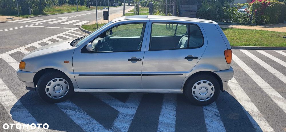 Volkswagen Polo - 4