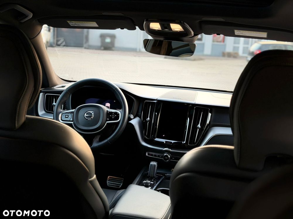 Volvo XC 60 T8 Plug-In Hybrid AWD R-Design - 15