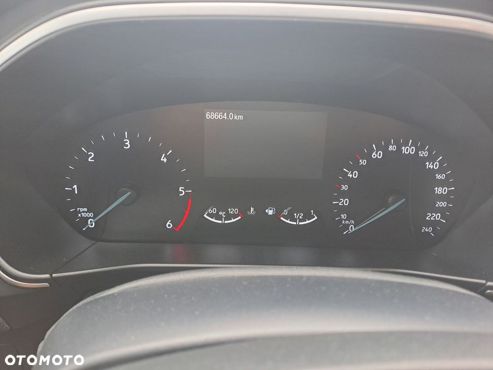 Ford Focus 1.5 EcoBlue Connected - 13